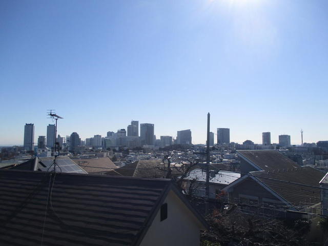 横浜駅方向の風景