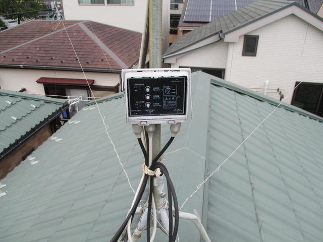 ブースターの蓋が劣化して無くなって雨水浸水した事が原因