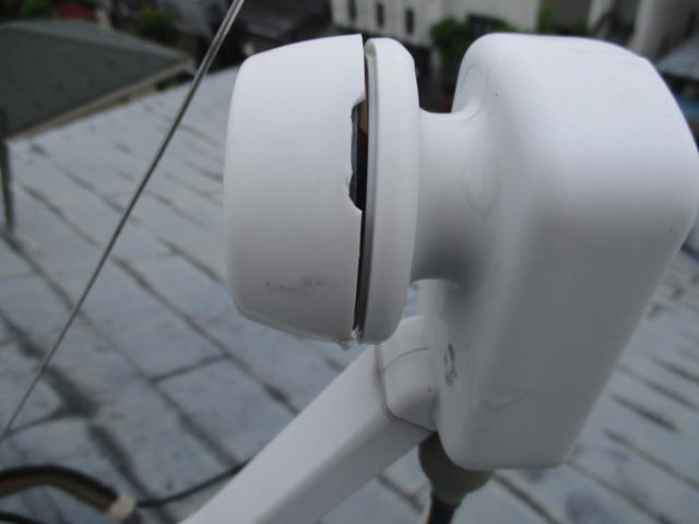 BSアンテナコンバーター部分に隙間がある