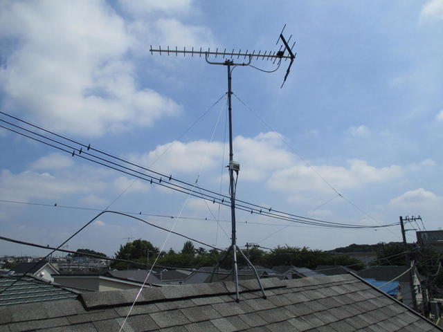 最後に3階建て屋根上に取り付けられた既存アンテナを最終チェック