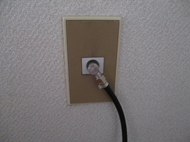 テレビ配線も作り直し、配線接続