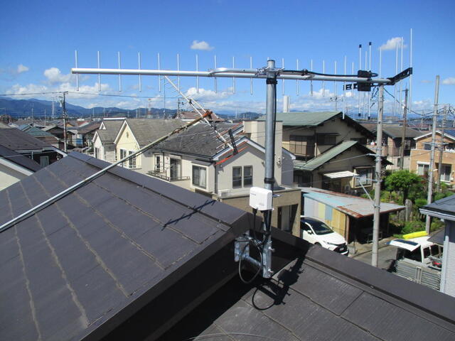 アンテナ建て替え工事は、壁面取付で低くする事をお客様にご提案
