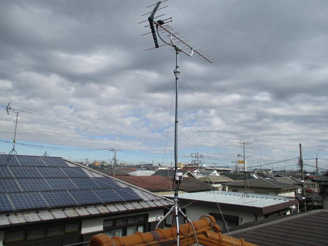 今迄のアンテナの半分の高さでアンテナ建て替え工事が完了